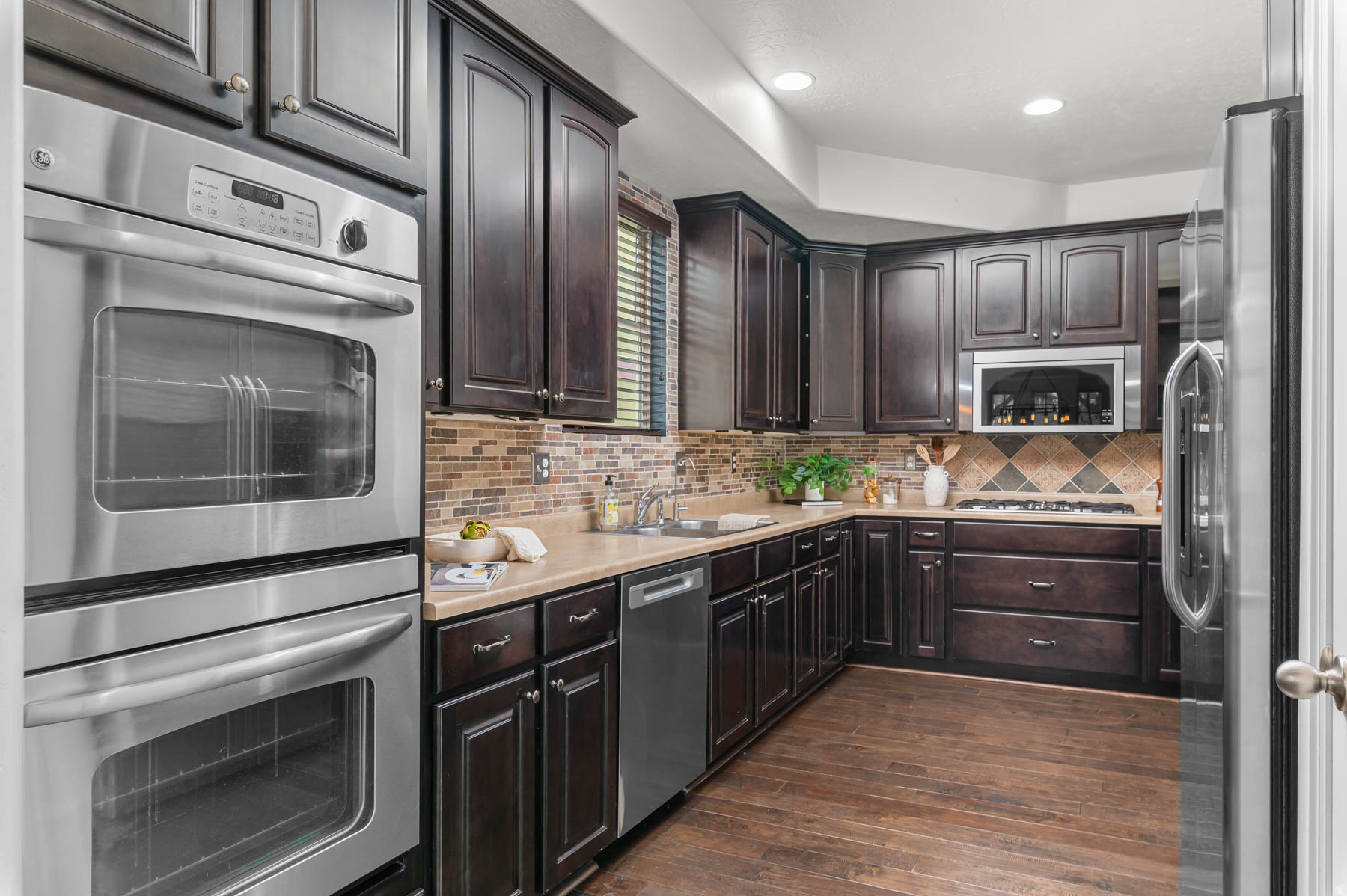 KENNECOTT - Residential