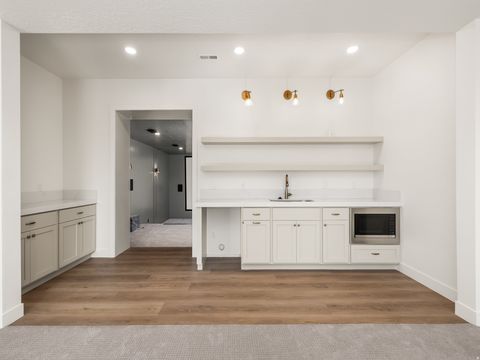 Tiny photo for 1554 S 920 E, Salem, UT 84653 (MLS # 2133733)