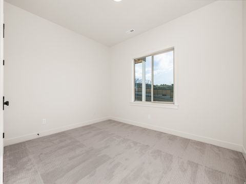 Tiny photo for 1554 S 920 E, Salem, UT 84653 (MLS # 2133733)