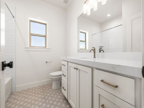 Tiny photo for 1554 S 920 E, Salem, UT 84653 (MLS # 2133733)