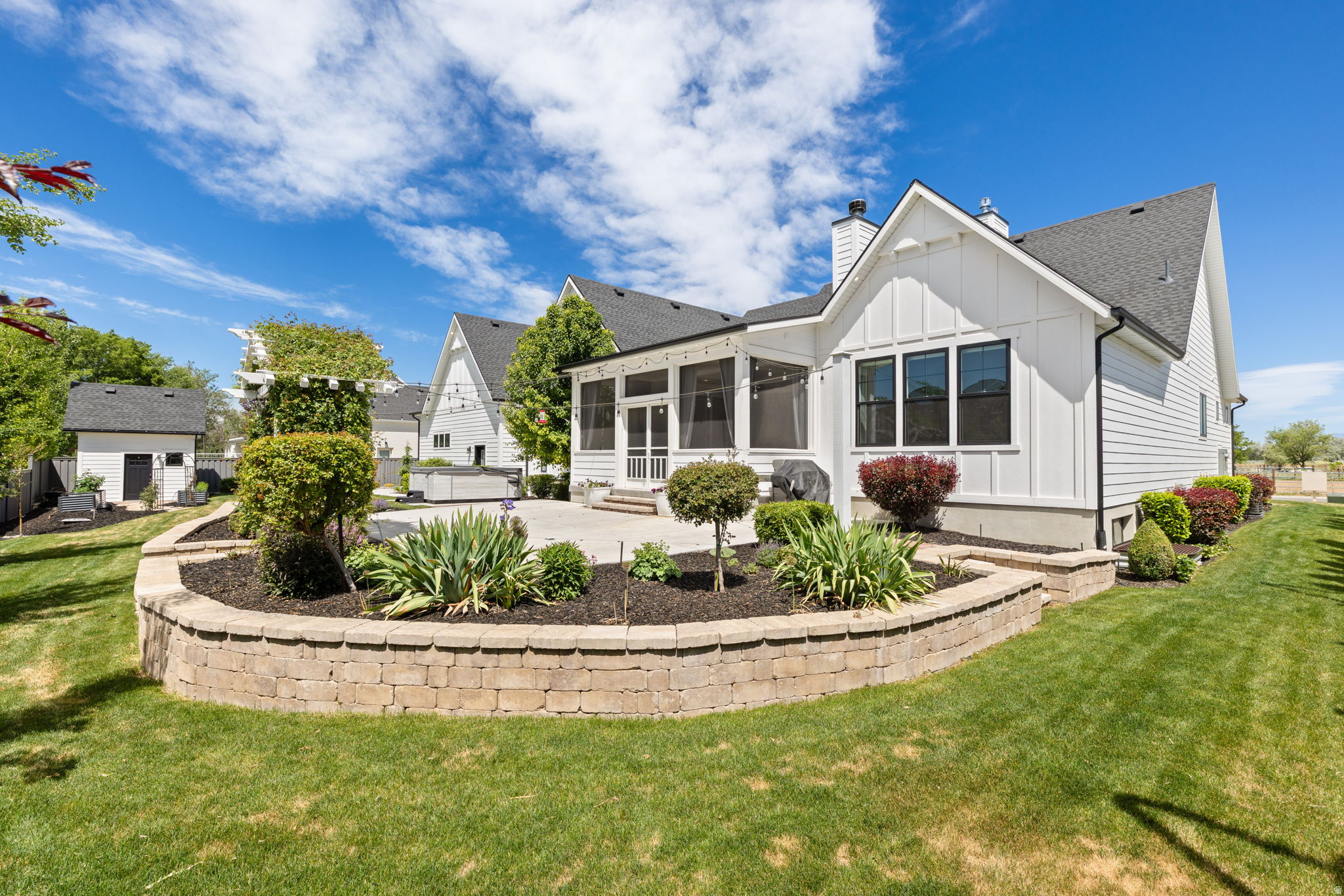 BRADY ESTATES - Residential