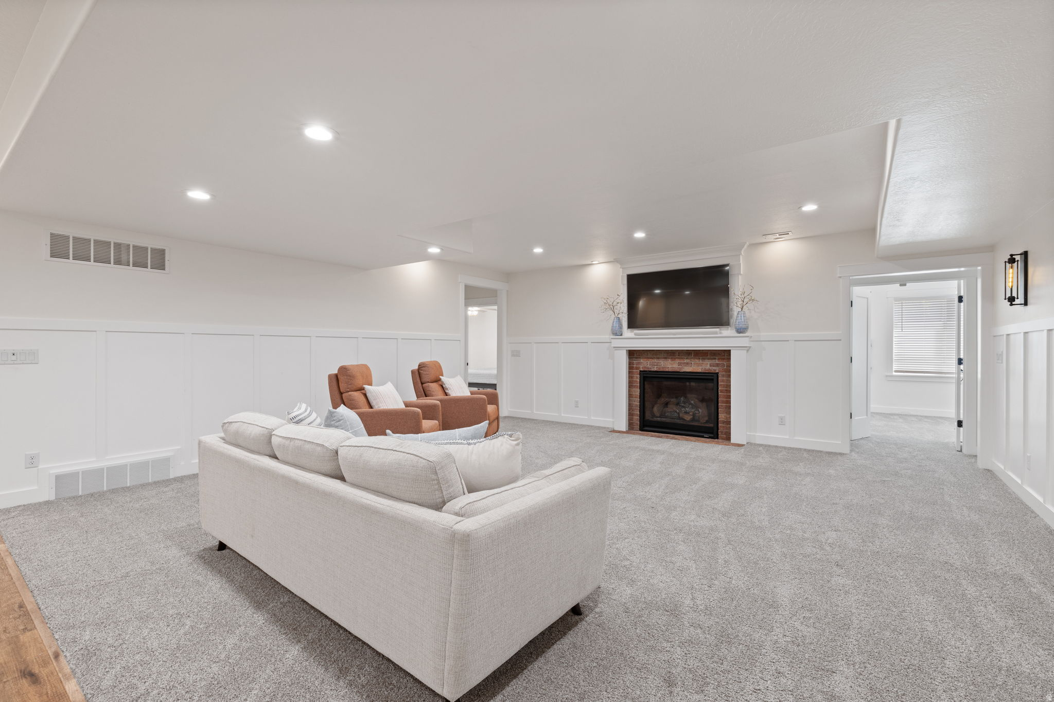 BRADY ESTATES - Residential