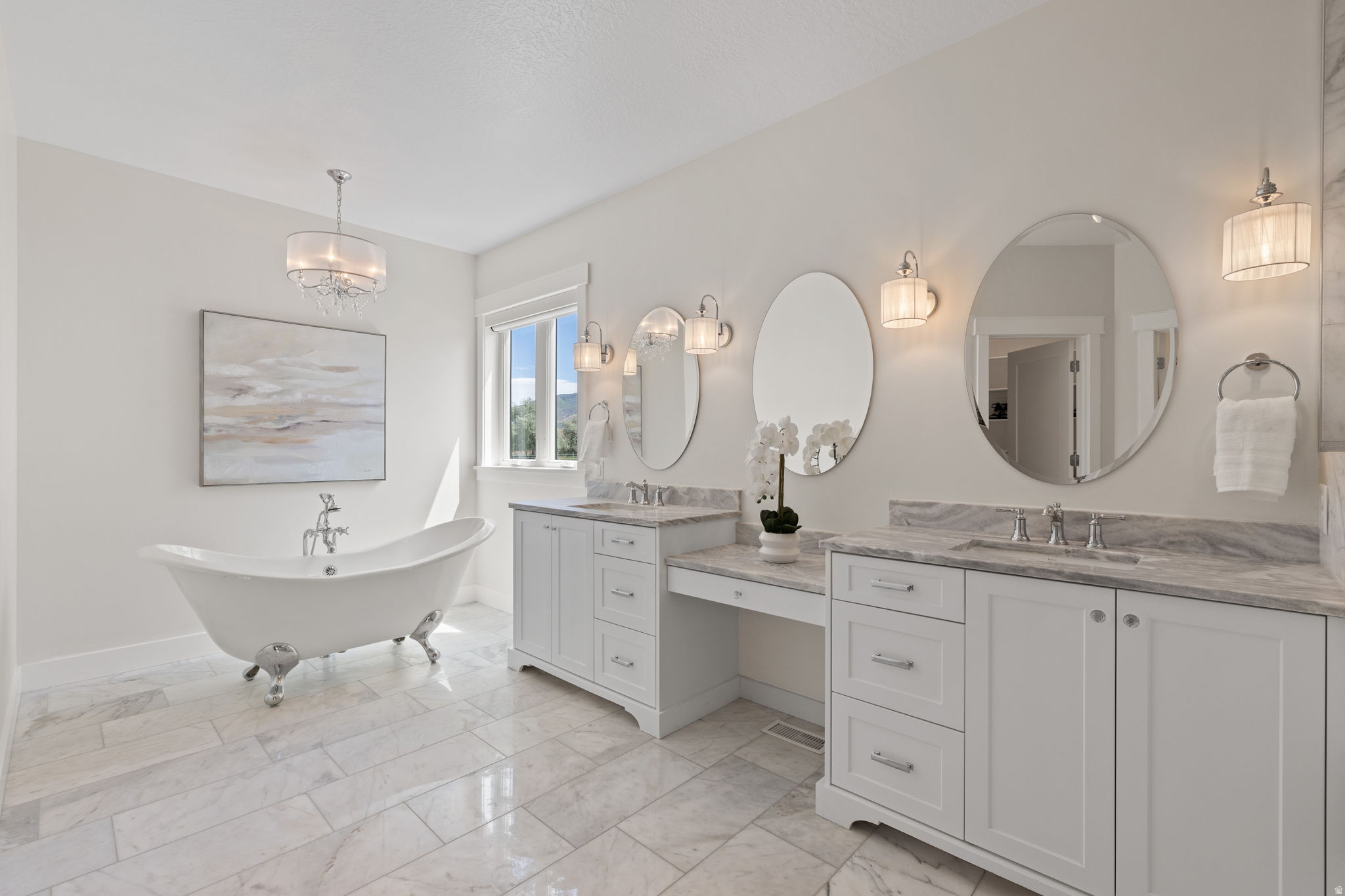 BRADY ESTATES - Residential
