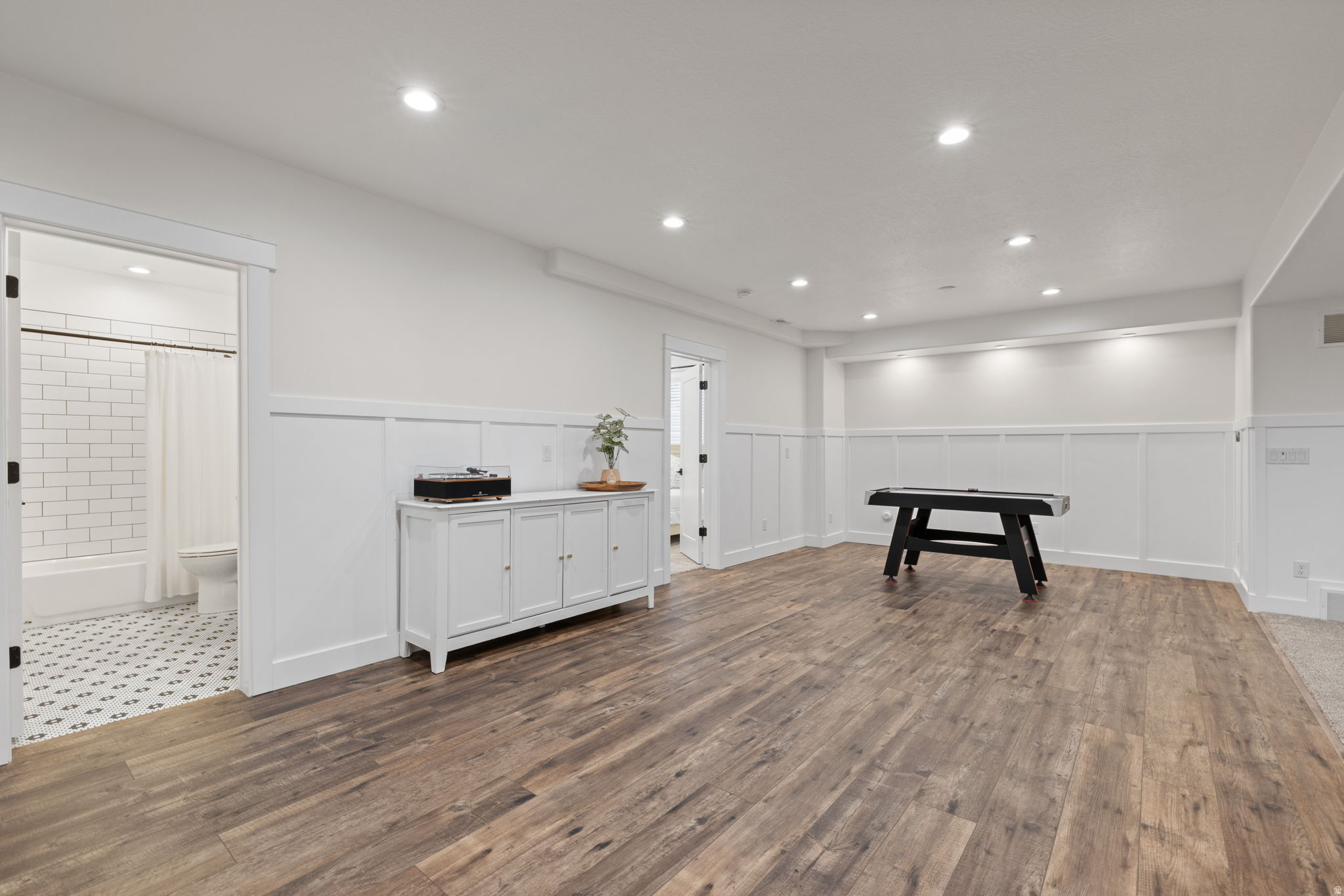 BRADY ESTATES - Residential