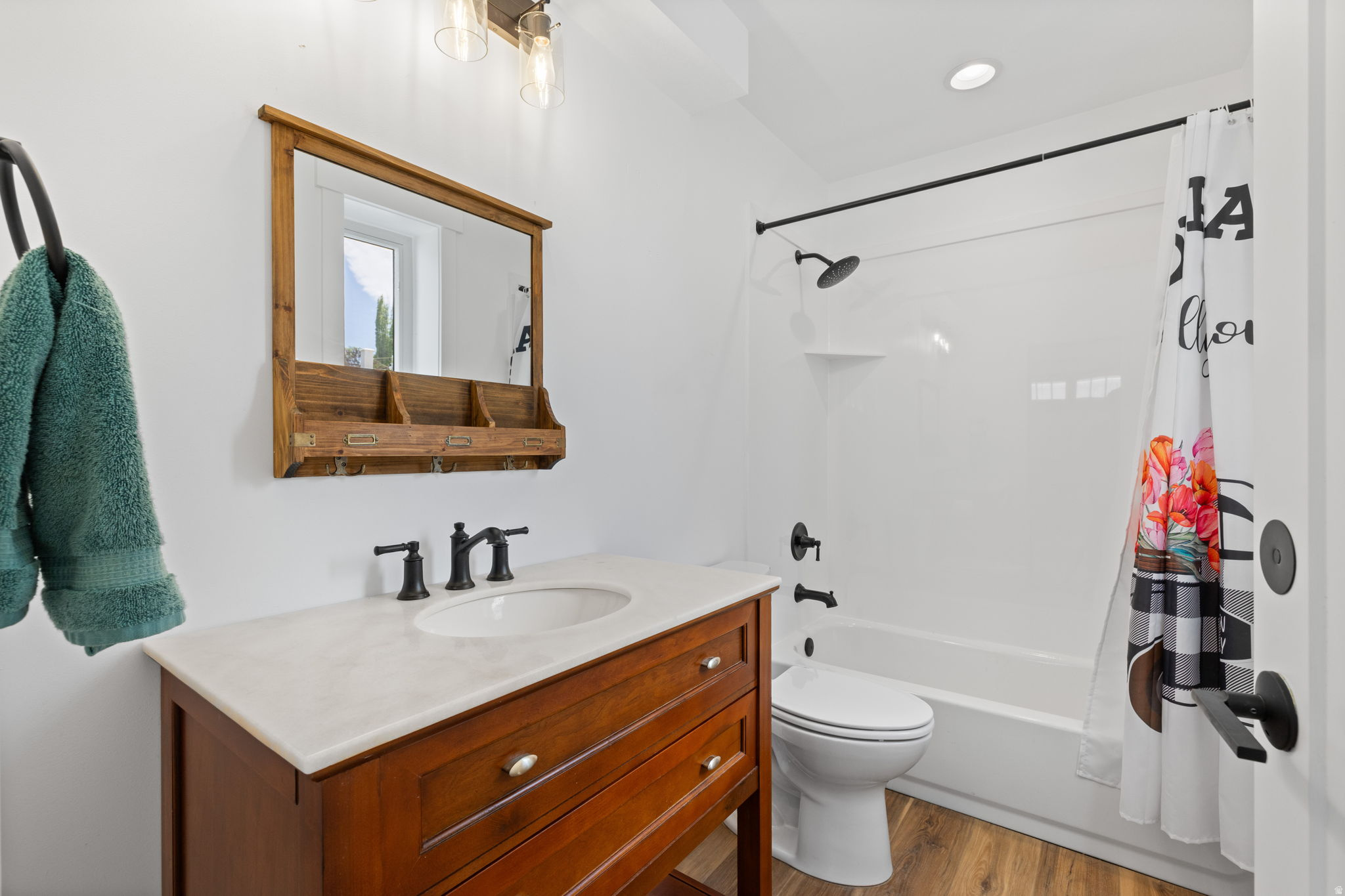 BRADY ESTATES - Residential