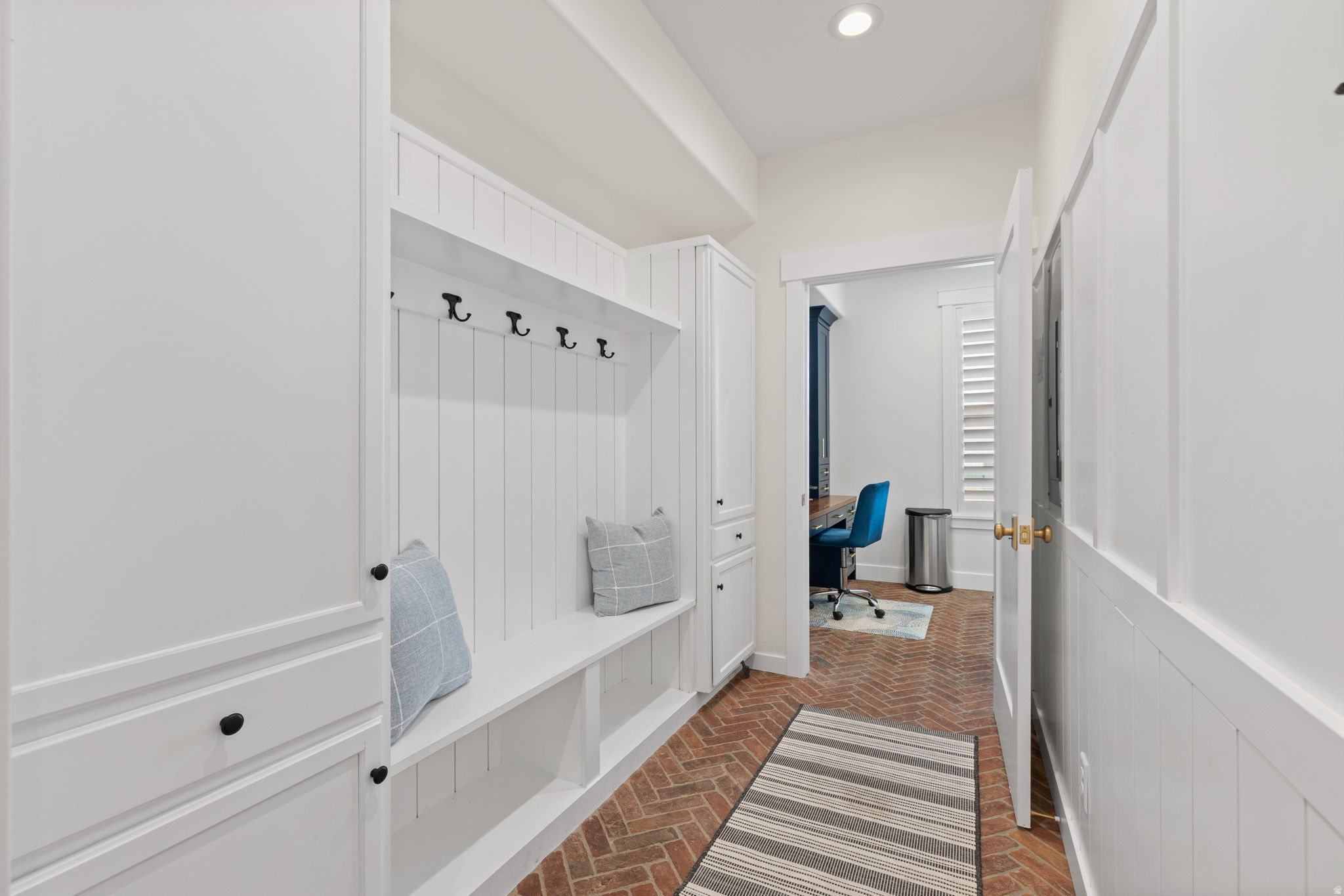 BRADY ESTATES - Residential