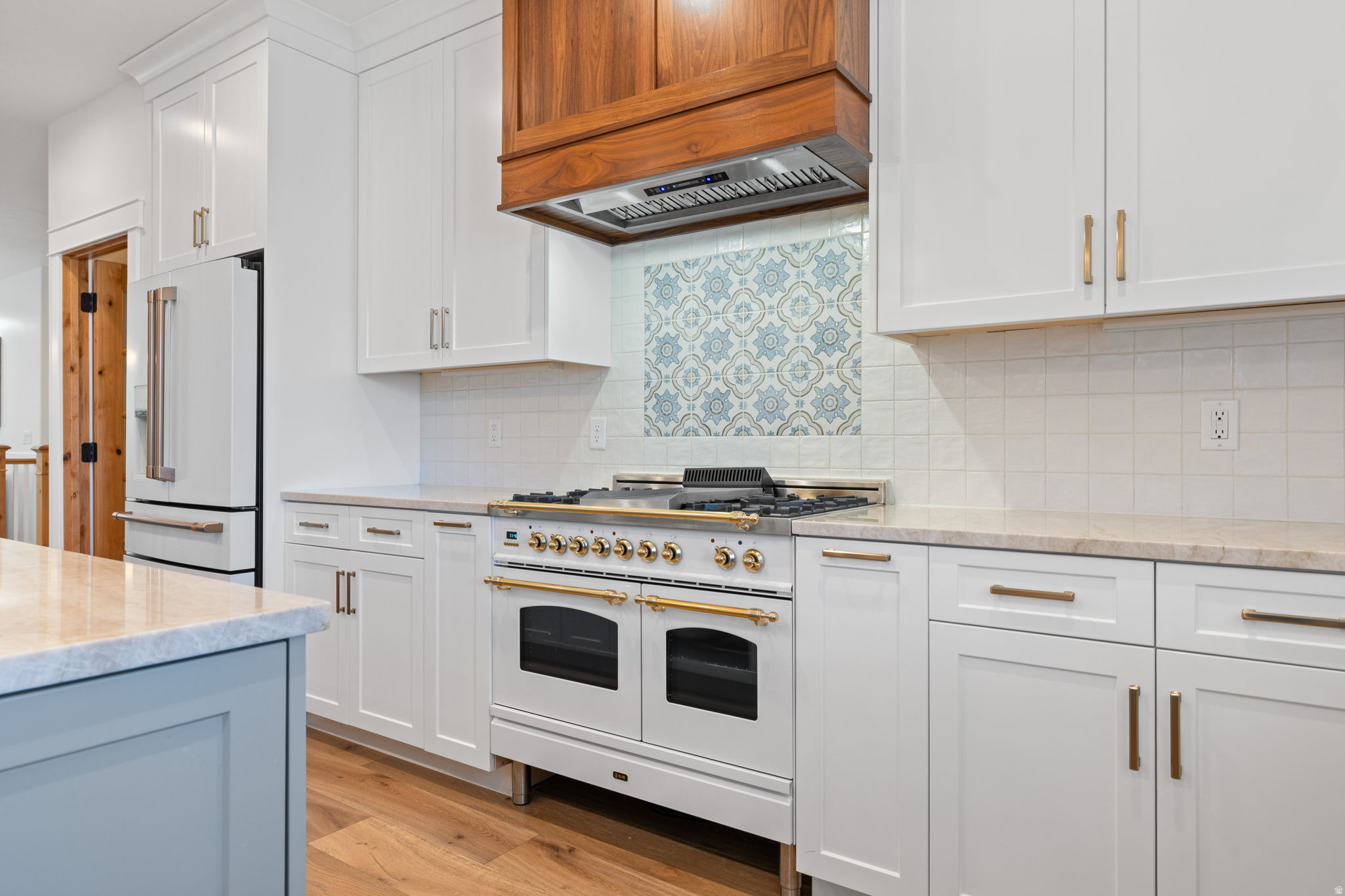 BRADY ESTATES - Residential