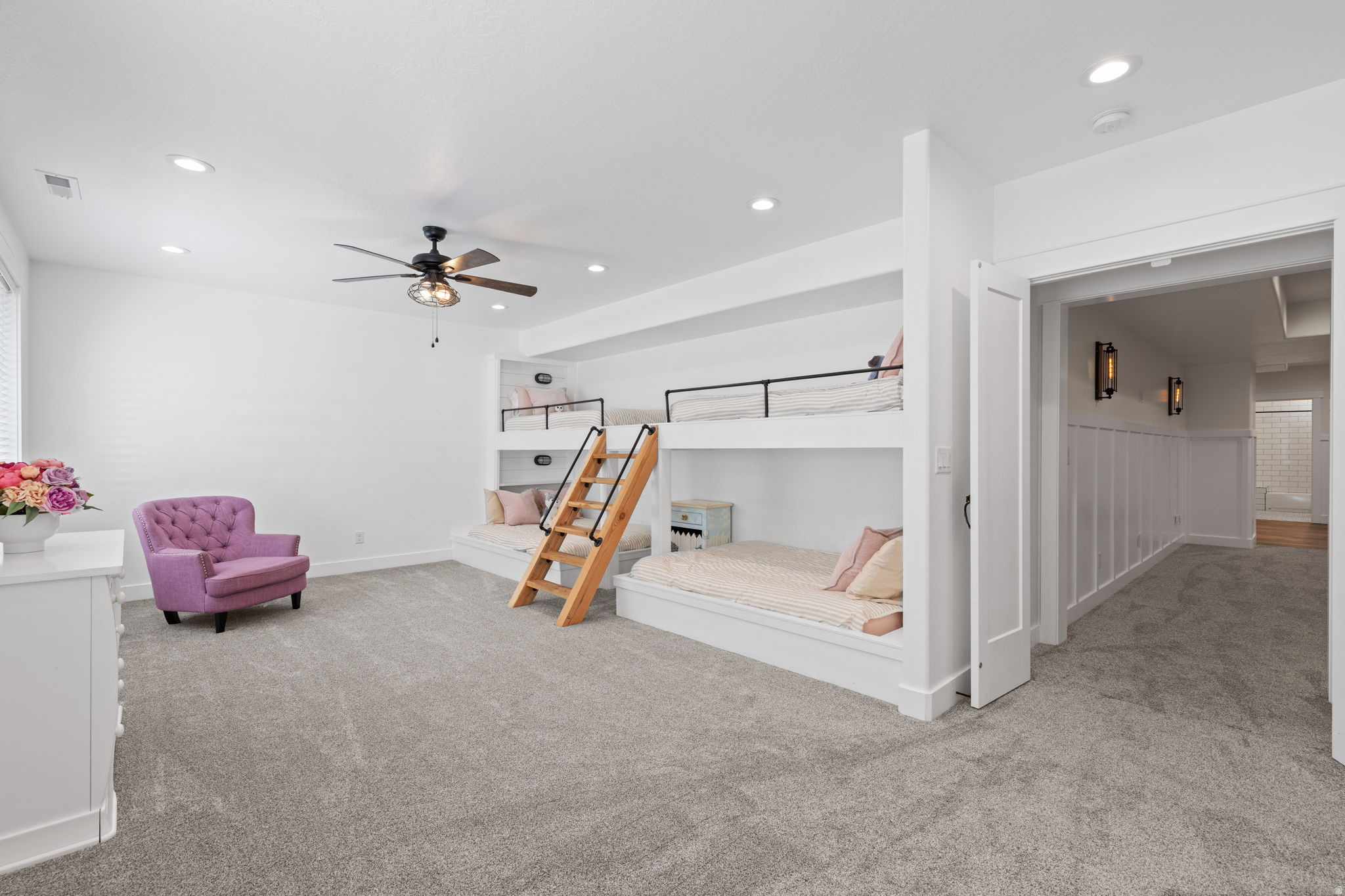 BRADY ESTATES - Residential