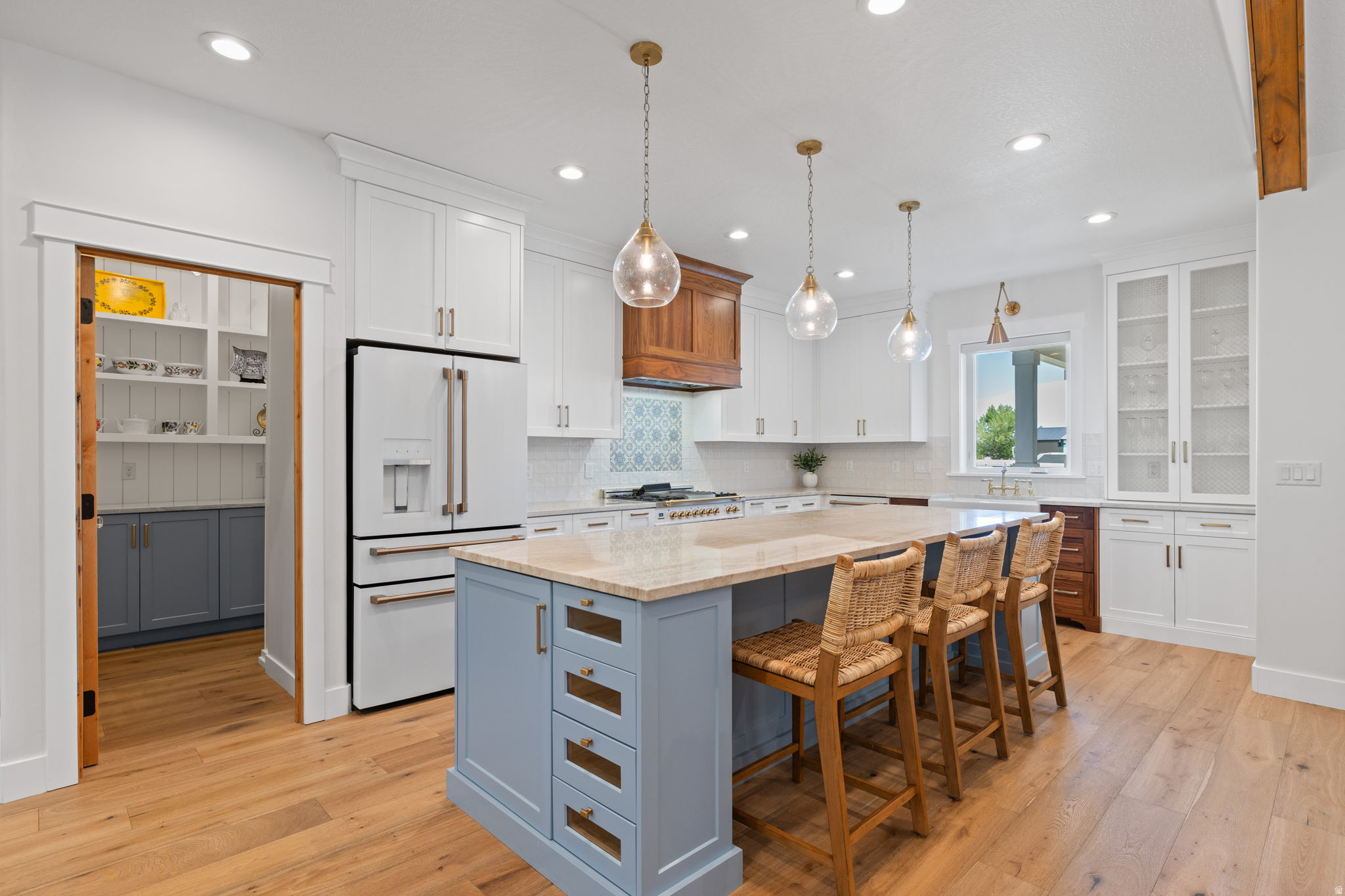 BRADY ESTATES - Residential