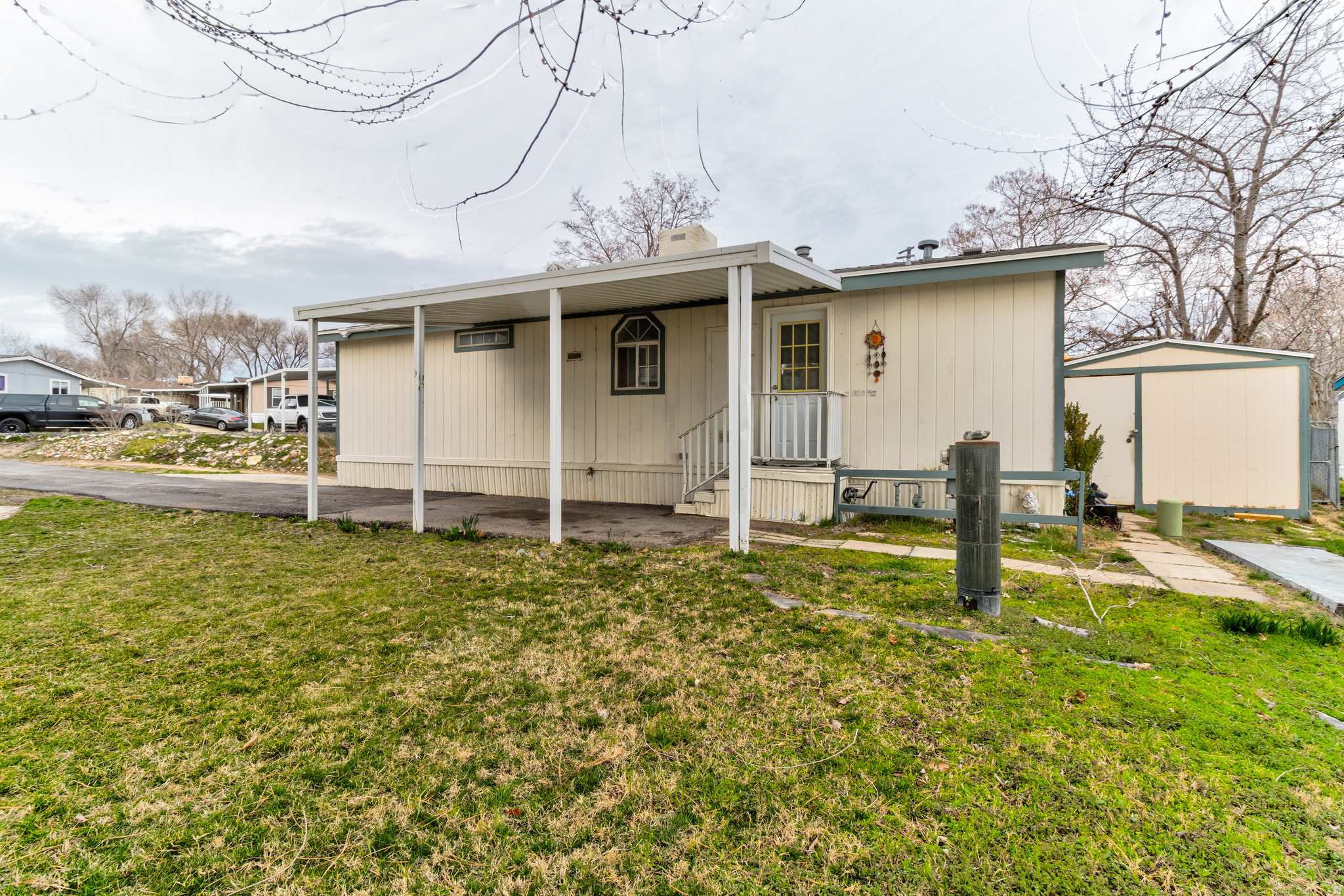 ROLLING HILLS - Residential