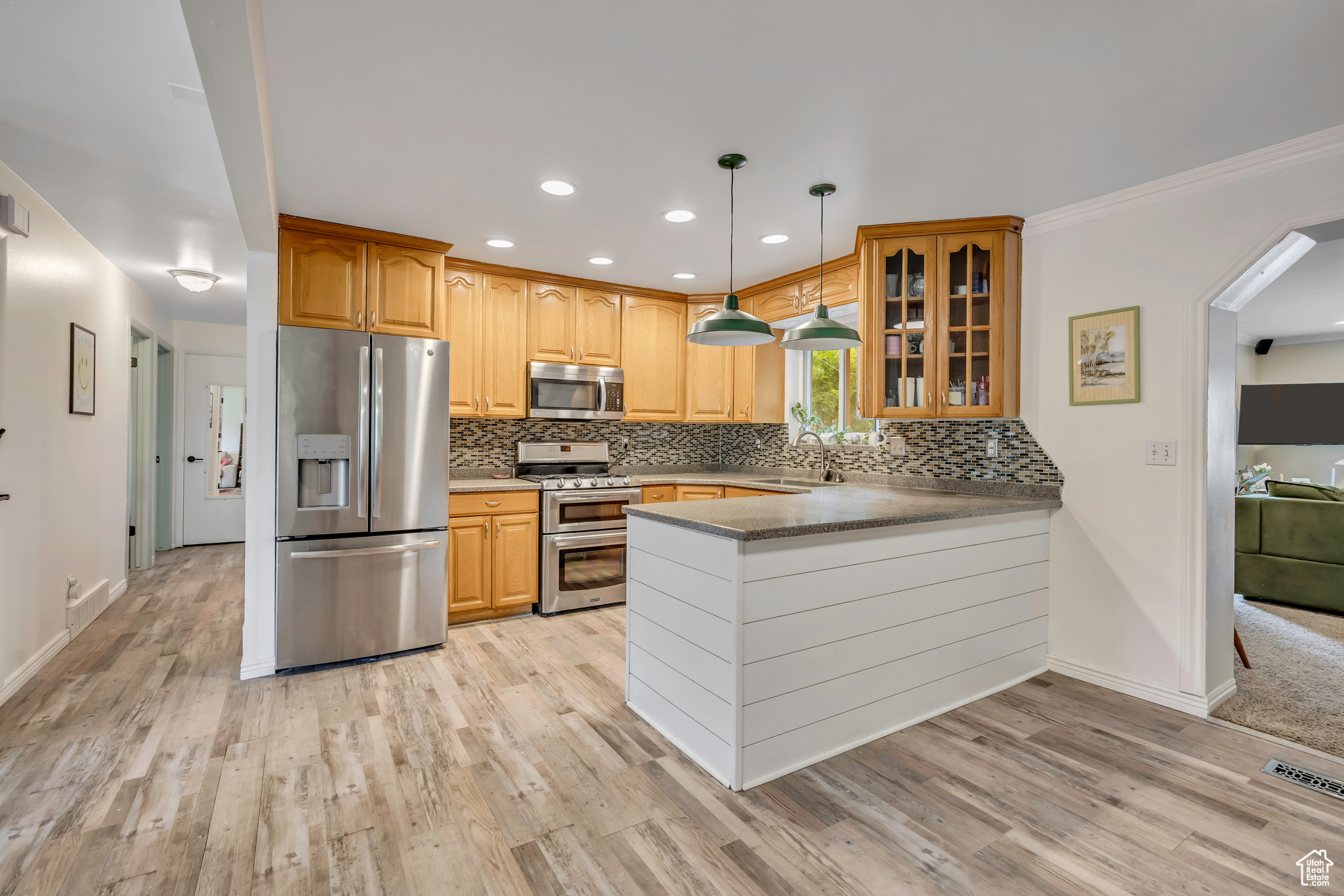 PEBBLE CREEK ESTATES - Residential