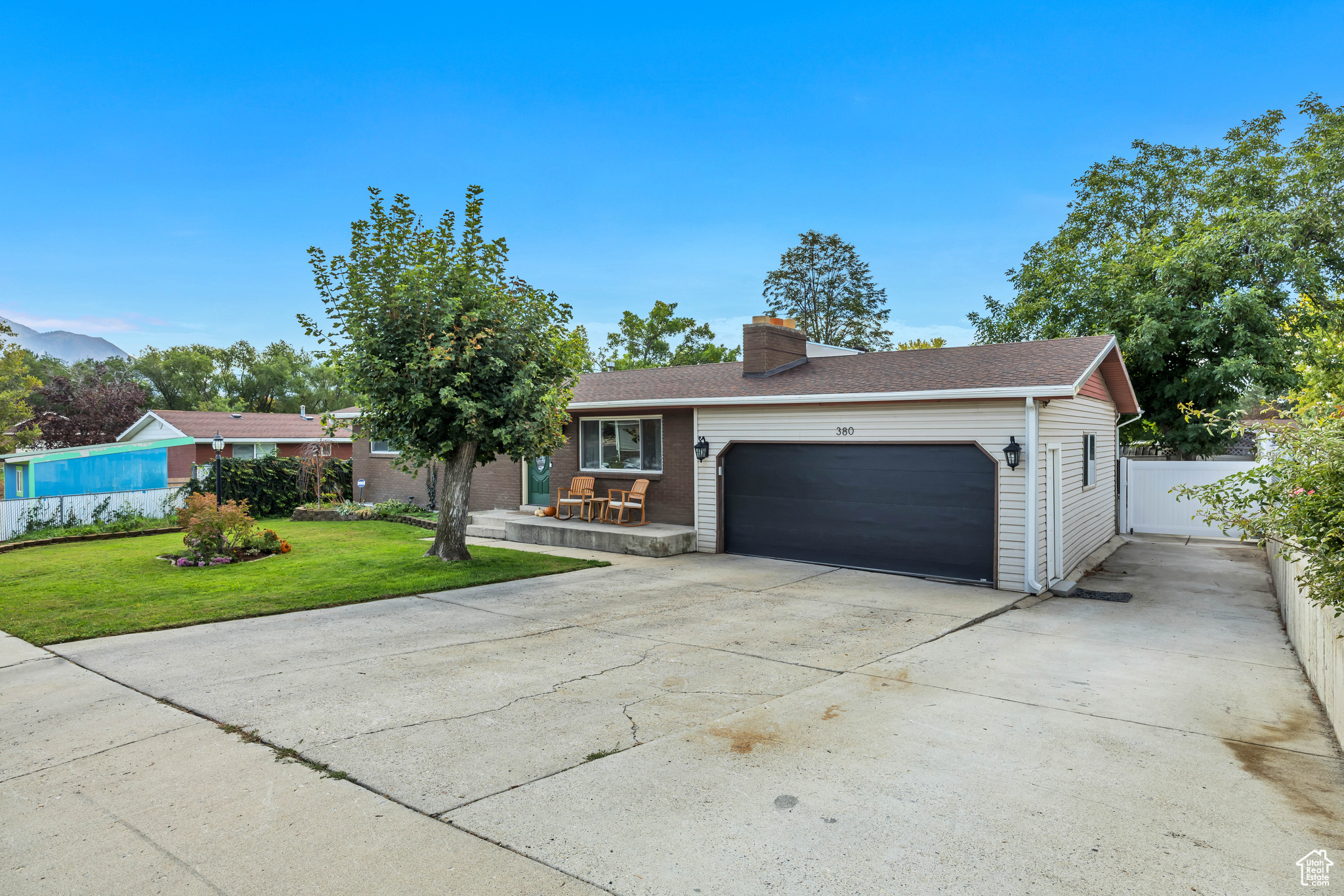 PEBBLE CREEK ESTATES - Residential
