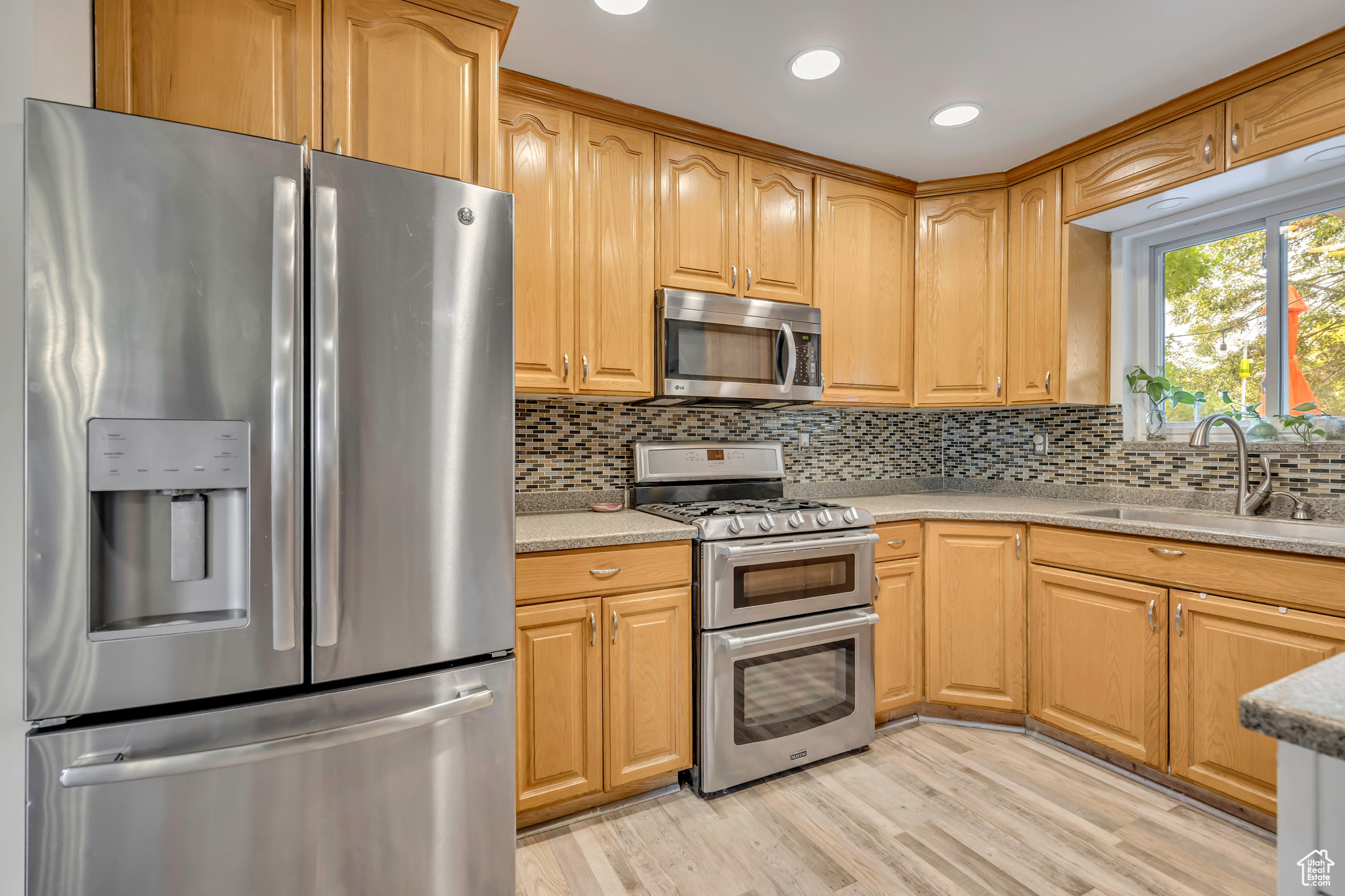 PEBBLE CREEK ESTATES - Residential