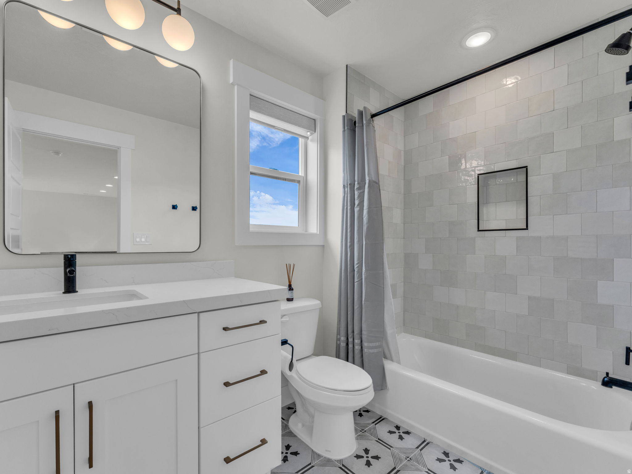 CASCADE MEADOWS PUD - Residential