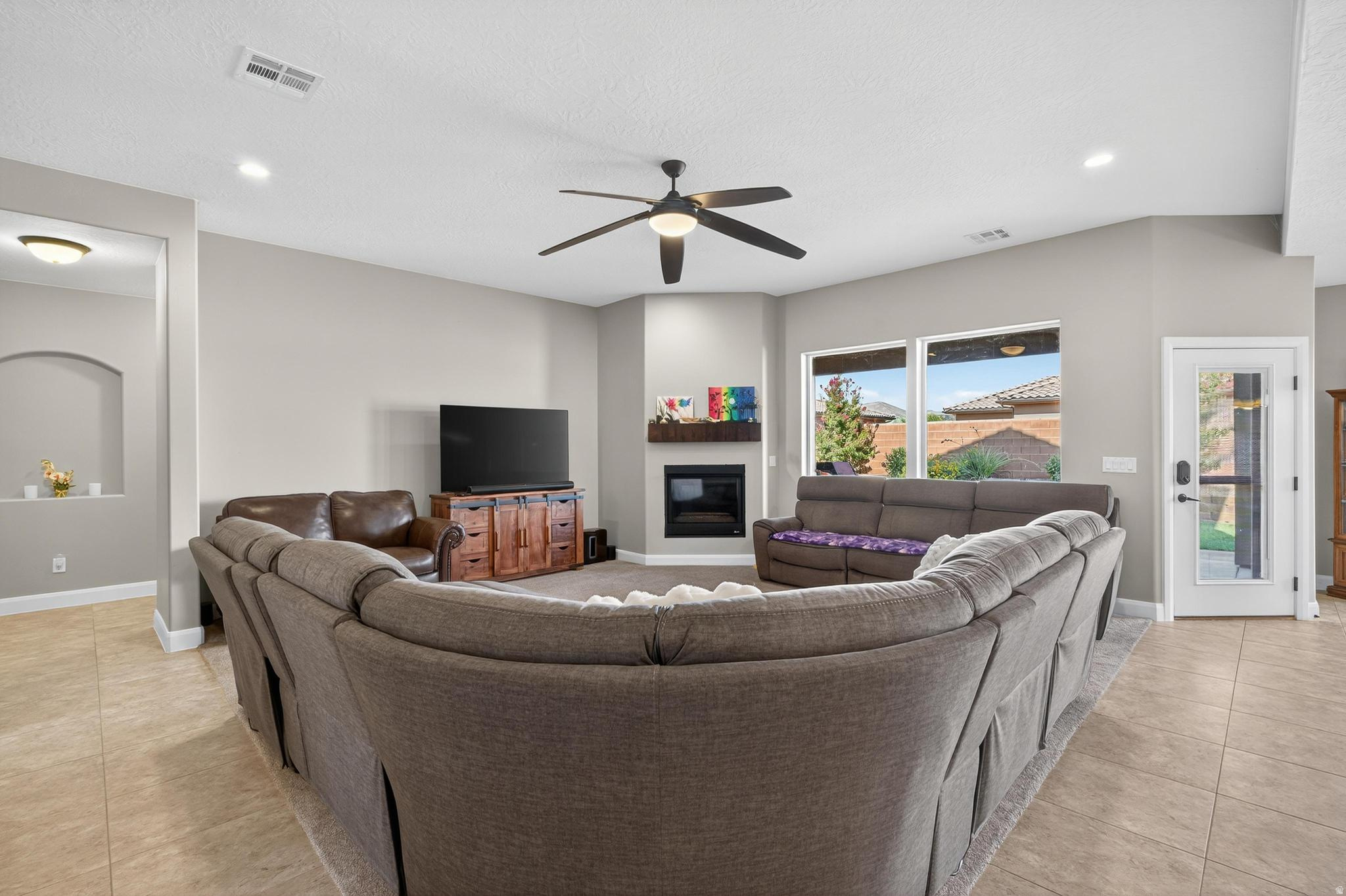 DIXIE SPRINGS - Residential