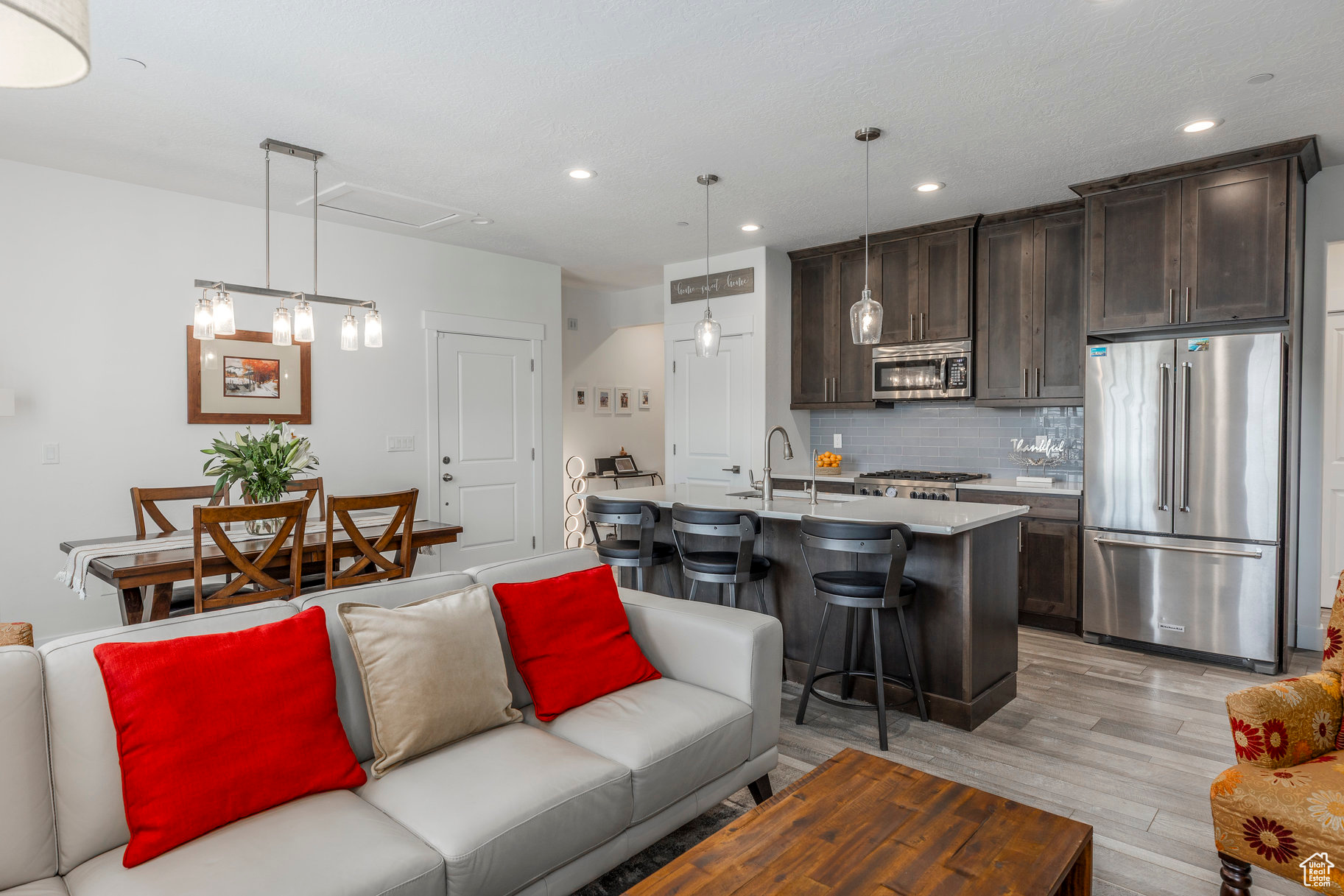 QUARRY SPRINGS - Residential