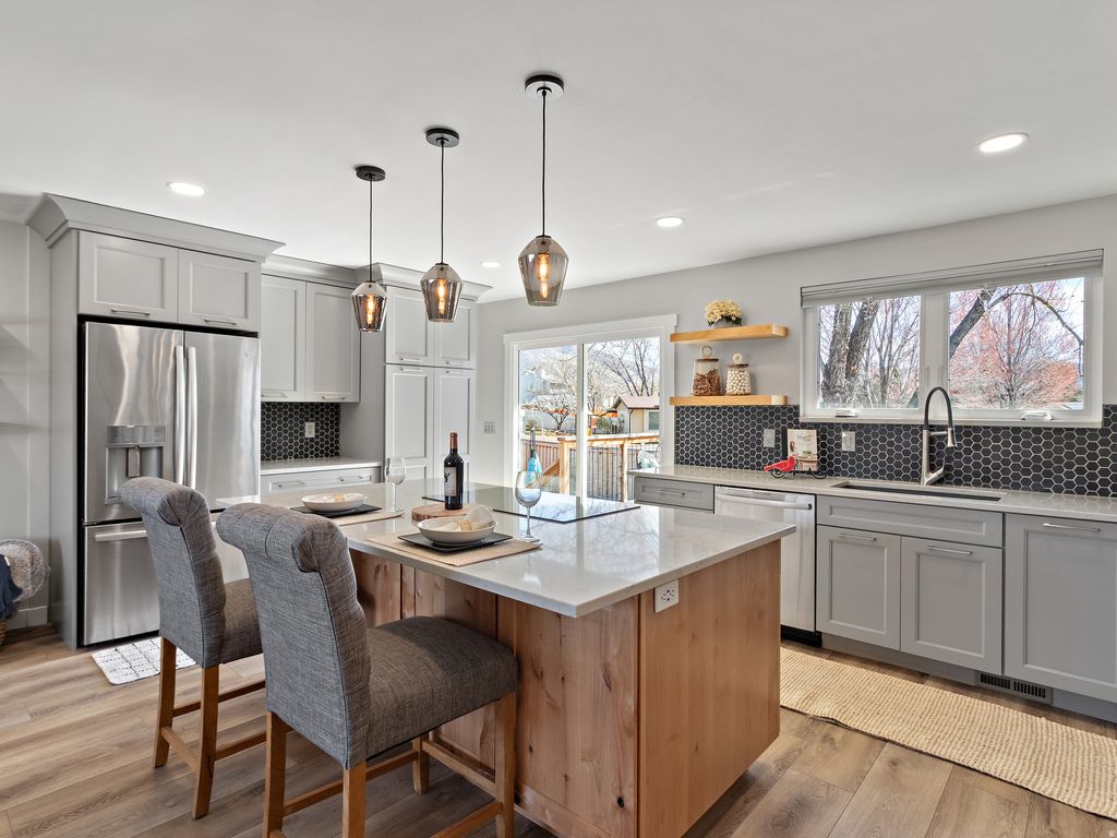 Photo of 852 E DUSTY ROCK PL, Sandy, UT 84094 (MLS # 2144090)