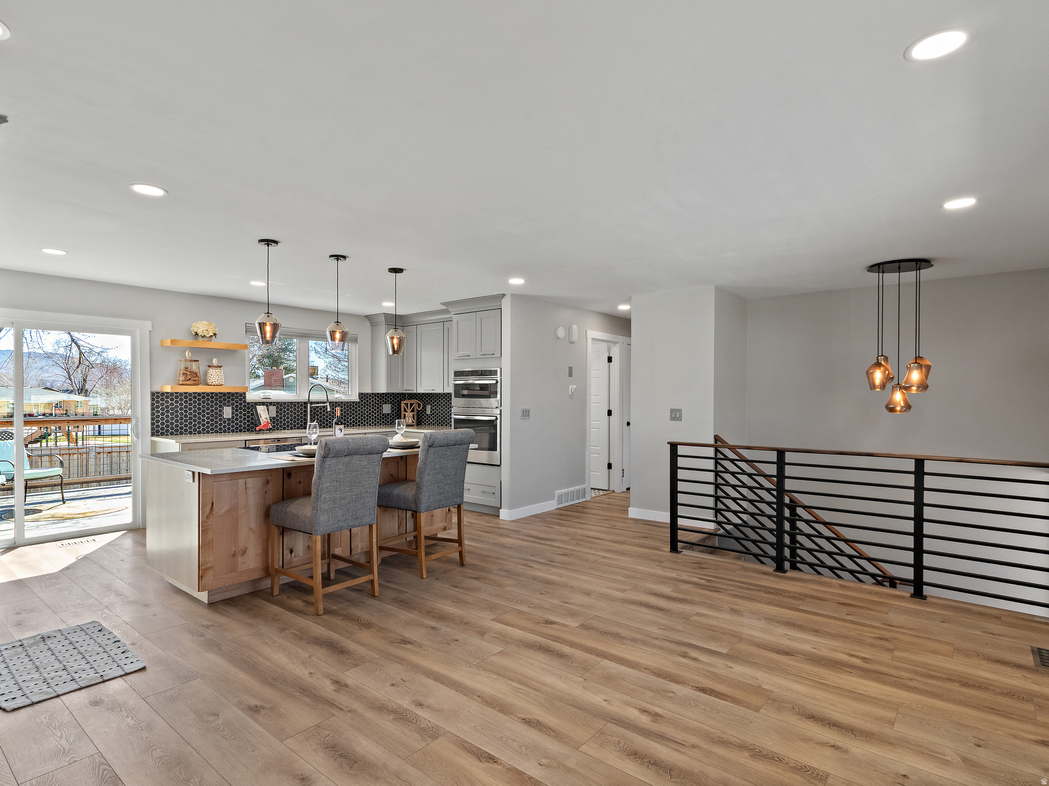 STORM MOUNTAIN TERRACE NO 7 - Residential