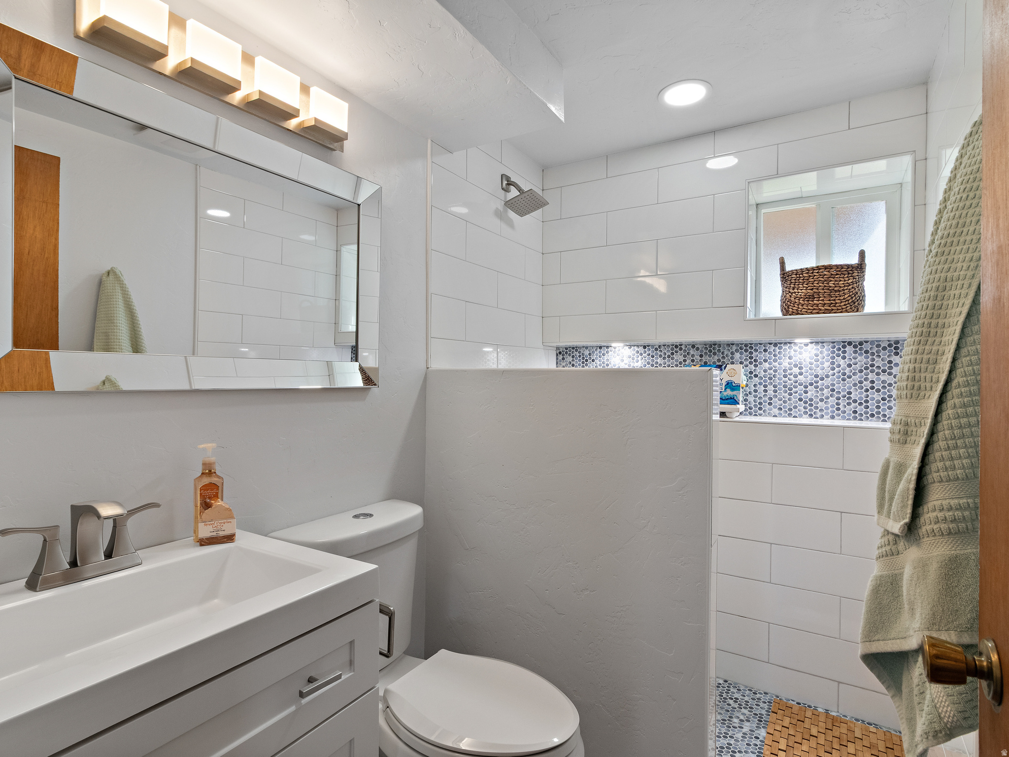 STORM MOUNTAIN TERRACE NO 7 - Residential