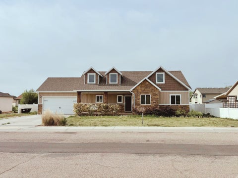 Homes For Sale - 102 E 1800<br/> Roosevelt, UT 84066
