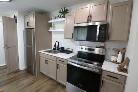 Tiny photo for 655 E 875 N, Ogden, UT 84404 (MLS # 2154156)