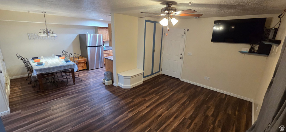 WILLOW SPRINGS - Residential