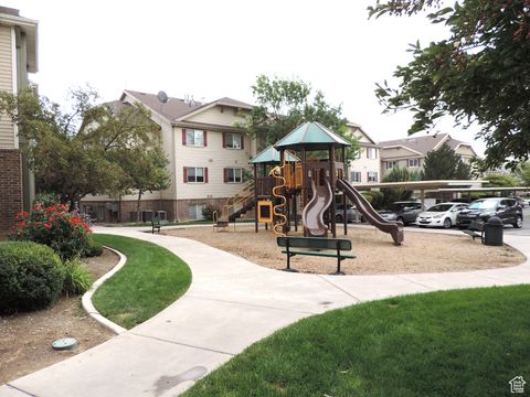 Photo of 8198 N CEDAR SPRINGS RD E #APT 5, Eagle Mountain, UT 84005 (MLS # 2106403)