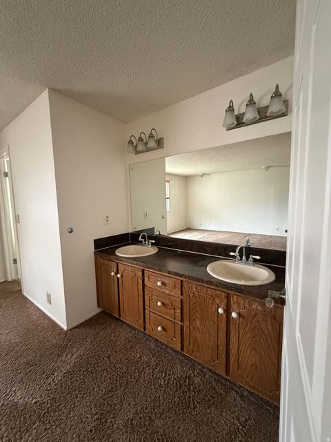 Tiny photo for 5324 S ROBINWOOD CIR W, Taylorsville, UT 84129 (MLS # 2128950)