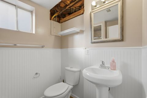 Tiny photo for 311 W 5200 S, Washington Terrace, UT 84405 (MLS # 2139047)