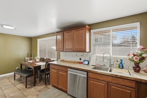 Tiny photo for 311 W 5200 S, Washington Terrace, UT 84405 (MLS # 2139047)