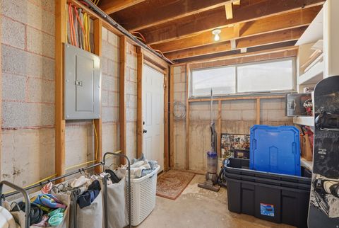 Tiny photo for 311 W 5200 S, Washington Terrace, UT 84405 (MLS # 2139047)