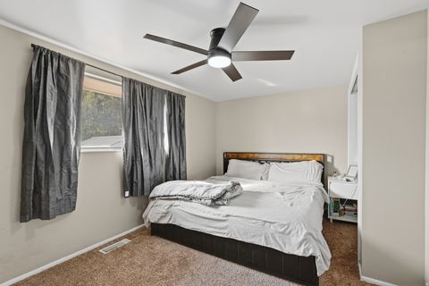 Tiny photo for 311 W 5200 S, Washington Terrace, UT 84405 (MLS # 2139047)