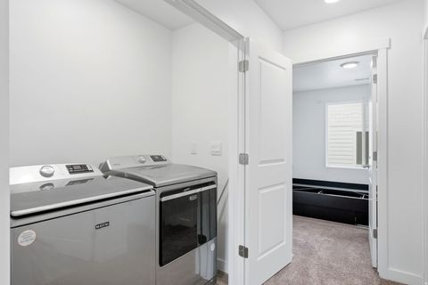 Tiny photo for 1721 E EAGLE VIEW LN, Eagle Mountain, UT 84005 (MLS # 2124660)