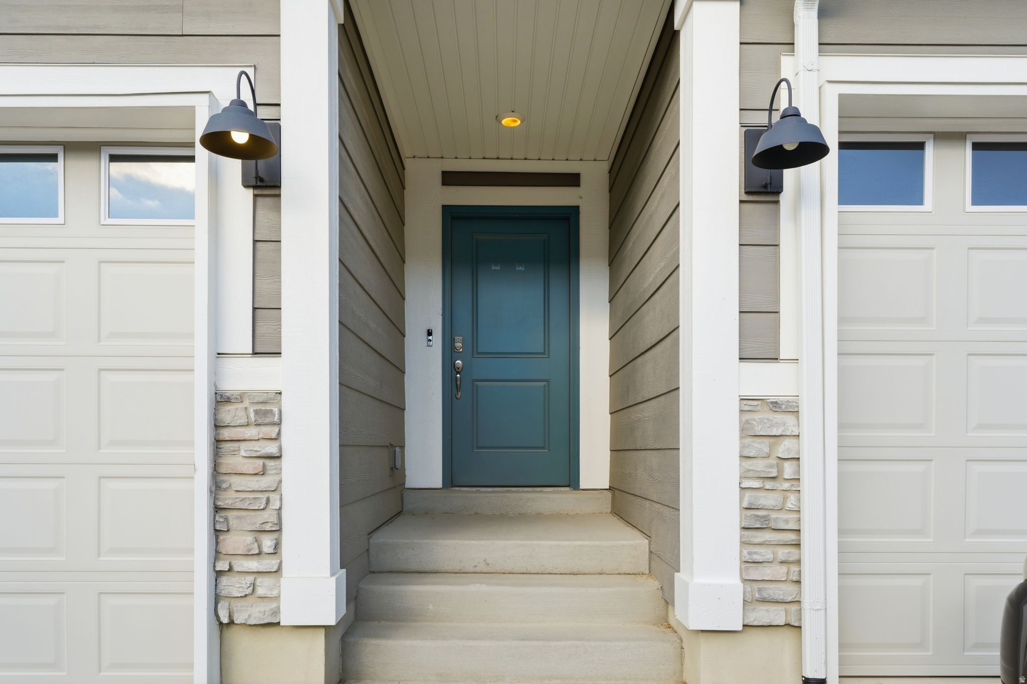 EAGLE POINT - Residential