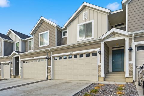Tiny photo for 1721 E EAGLE VIEW LN, Eagle Mountain, UT 84005 (MLS # 2124660)