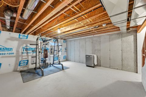 Tiny photo for 1721 E EAGLE VIEW LN, Eagle Mountain, UT 84005 (MLS # 2124660)