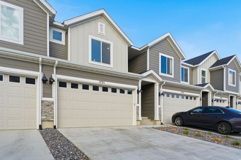 Tiny photo for 1721 E EAGLE VIEW LN, Eagle Mountain, UT 84005 (MLS # 2124660)