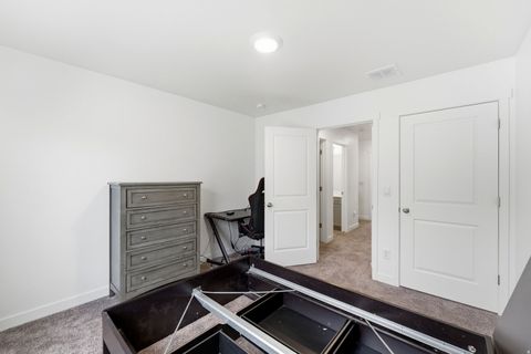 Tiny photo for 1721 E EAGLE VIEW LN, Eagle Mountain, UT 84005 (MLS # 2124660)