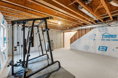 Tiny photo for 1721 E EAGLE VIEW LN, Eagle Mountain, UT 84005 (MLS # 2124660)