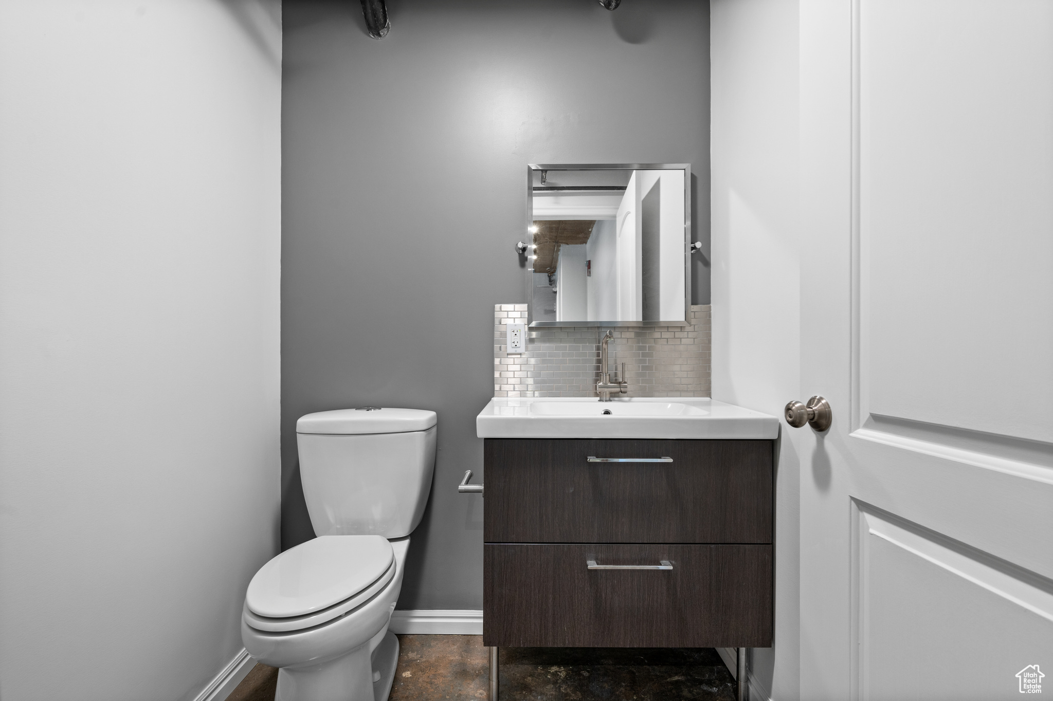 DAKOTA LOFTS - Commercial Sale