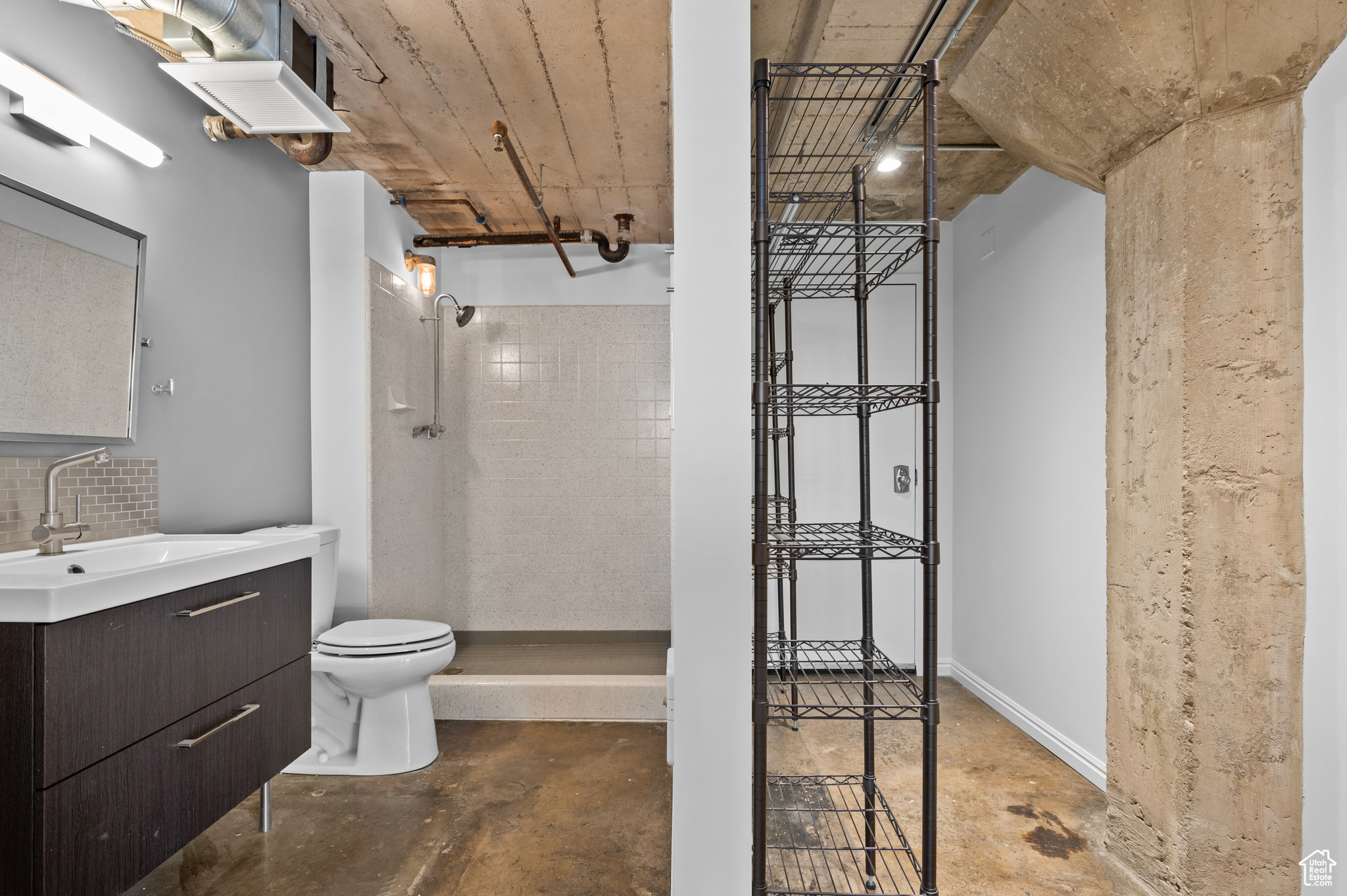 DAKOTA LOFTS - Commercial Sale