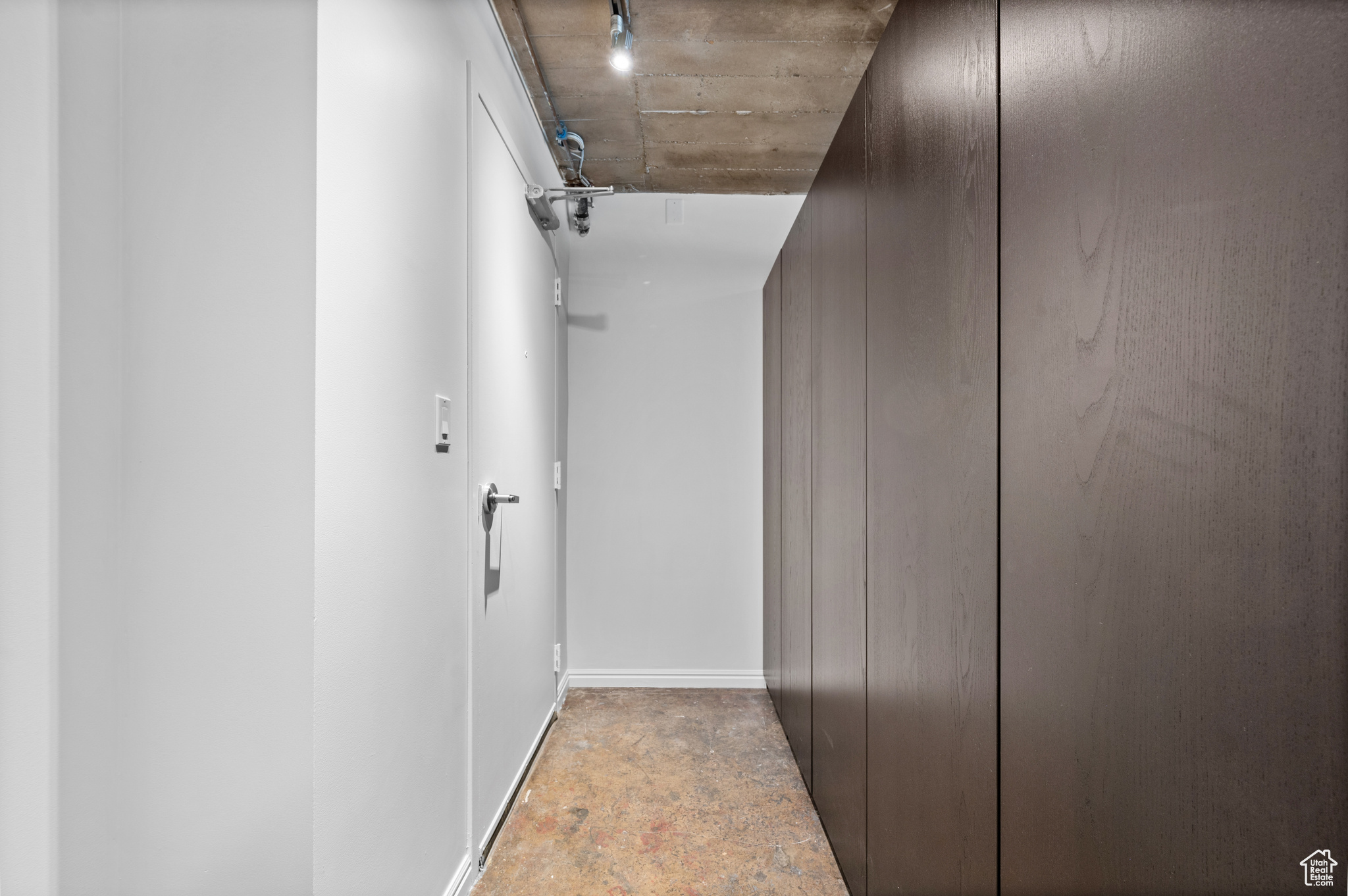 DAKOTA LOFTS - Commercial Sale