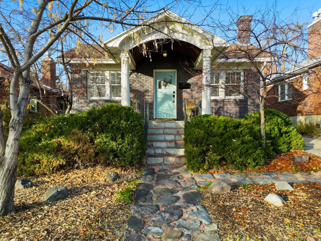 Photo of 1021 E 800 S, Salt Lake City, UT 84102 (MLS # 2127682)