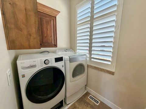 Tiny photo for 156 E STEED CT, Farmington, UT 84025 (MLS # 2148893)