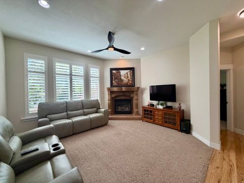 Tiny photo for 156 E STEED CT, Farmington, UT 84025 (MLS # 2148893)