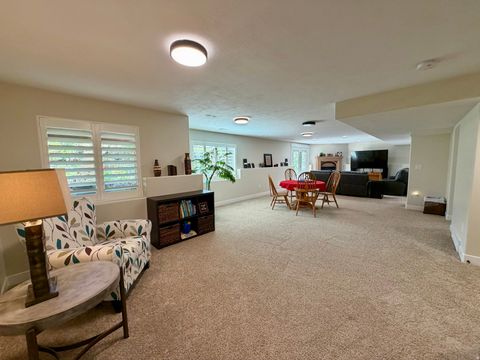 Tiny photo for 156 E STEED CT, Farmington, UT 84025 (MLS # 2148893)