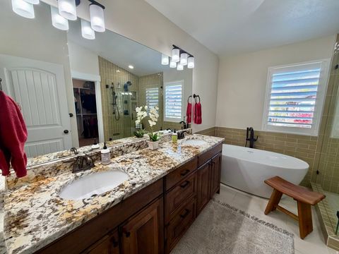 Tiny photo for 156 E STEED CT, Farmington, UT 84025 (MLS # 2148893)