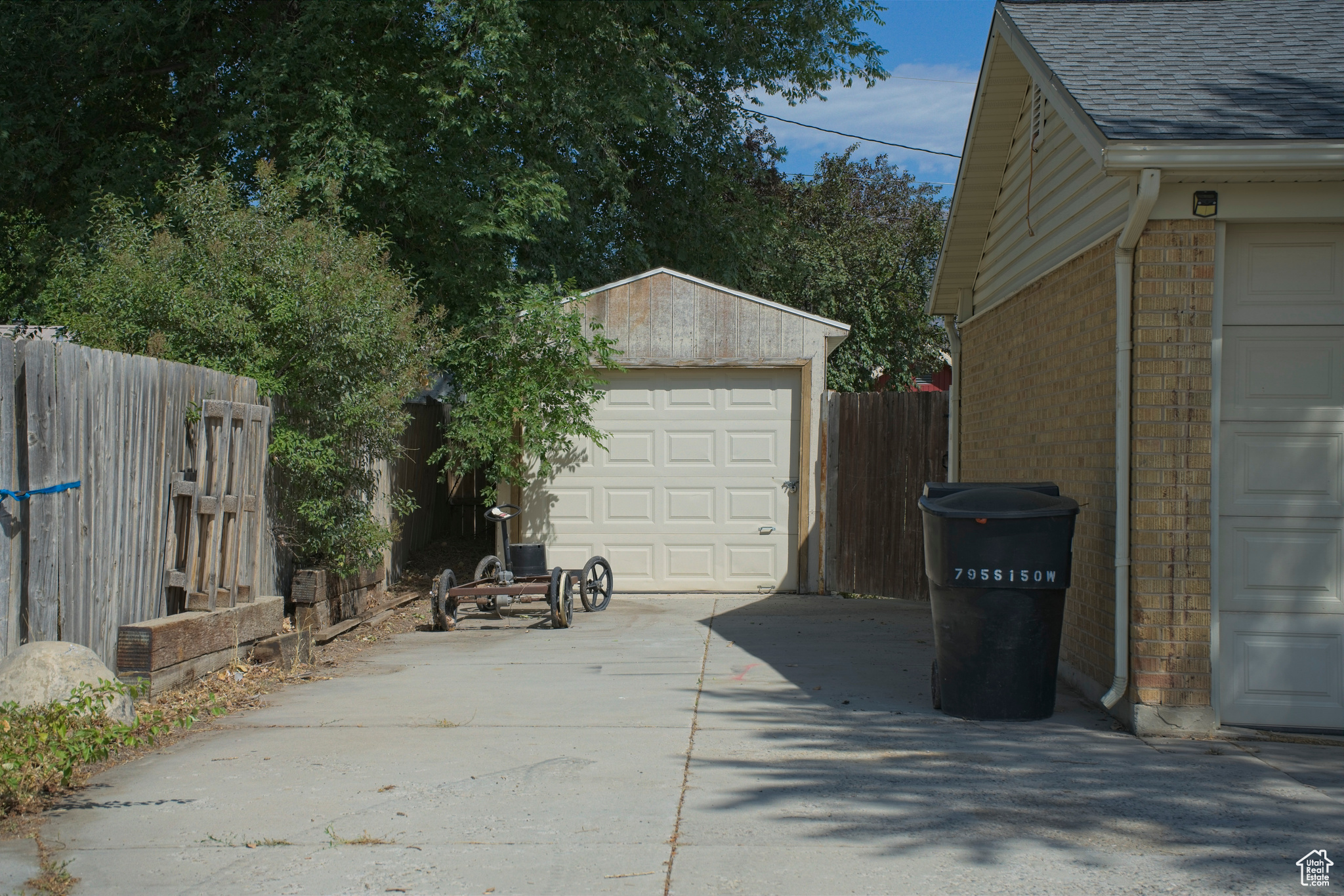 MELODY PARK - Residential