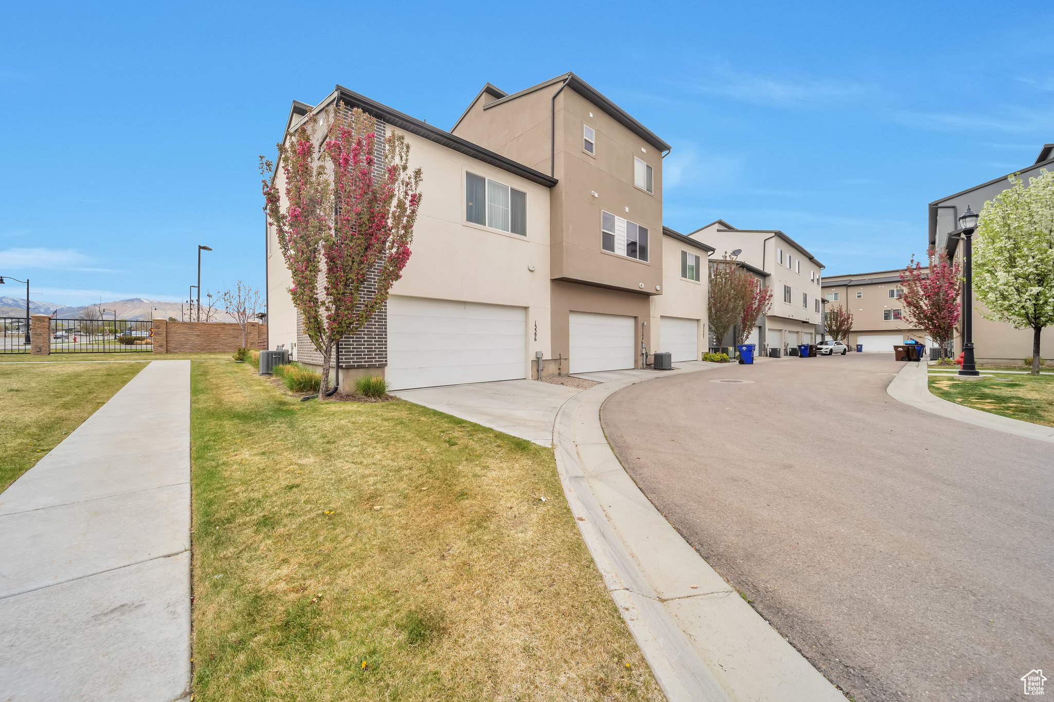 13396 S Nova Way, Herriman, Utah image 2