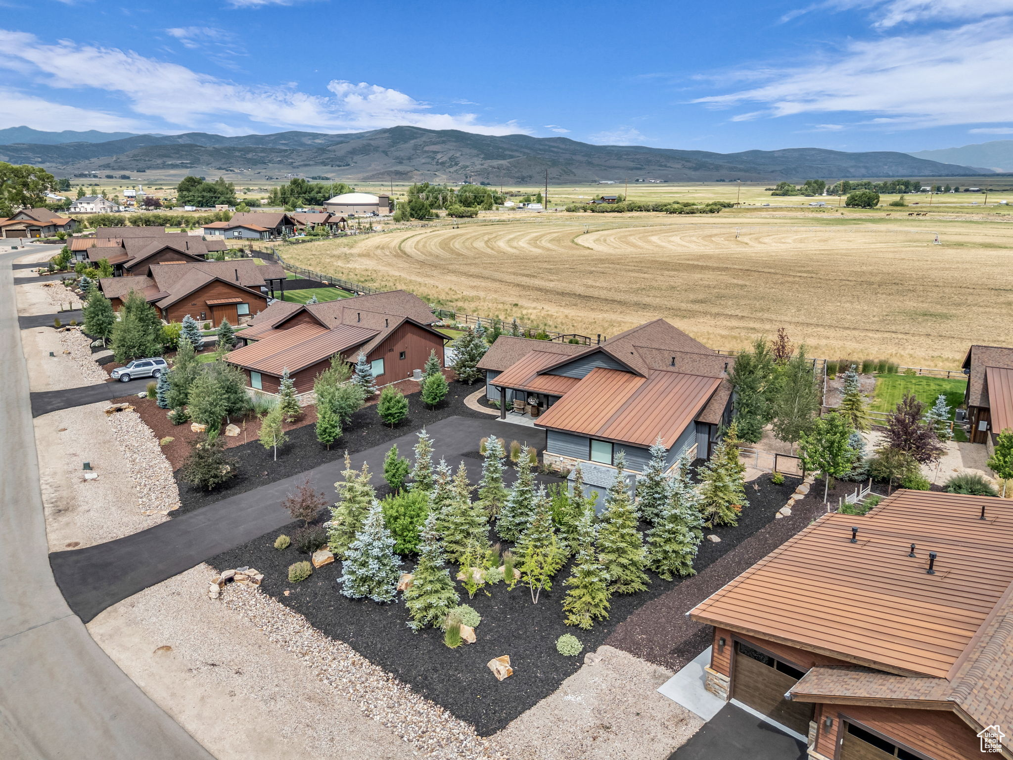 THORN CREEK - Residential